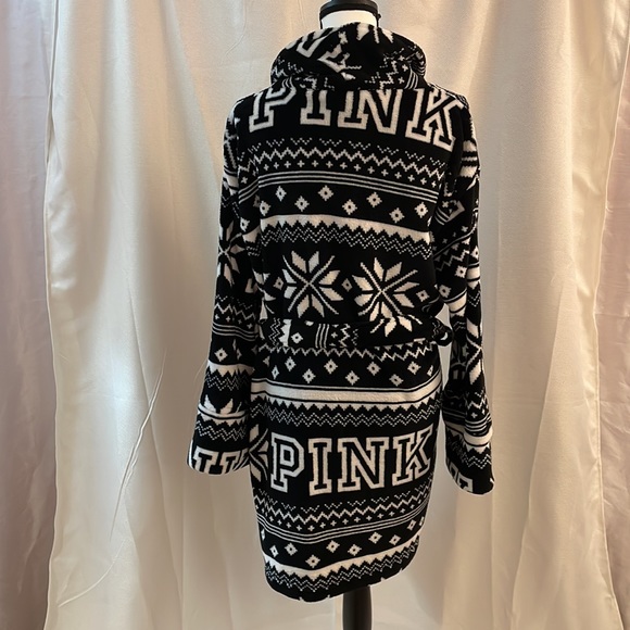 Victoria’s Secret Pink Black & White Plush Robe Size M/L - Picture 4 of 10
